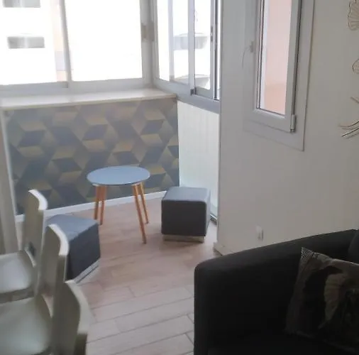 T3 Duplex, Centre Port, Clim, Garage, Piscine אגדה