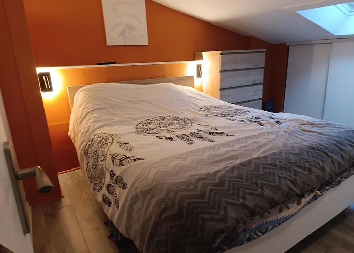 דירה T3 Duplex, Centre Port, Clim, Garage, Piscine אגדה